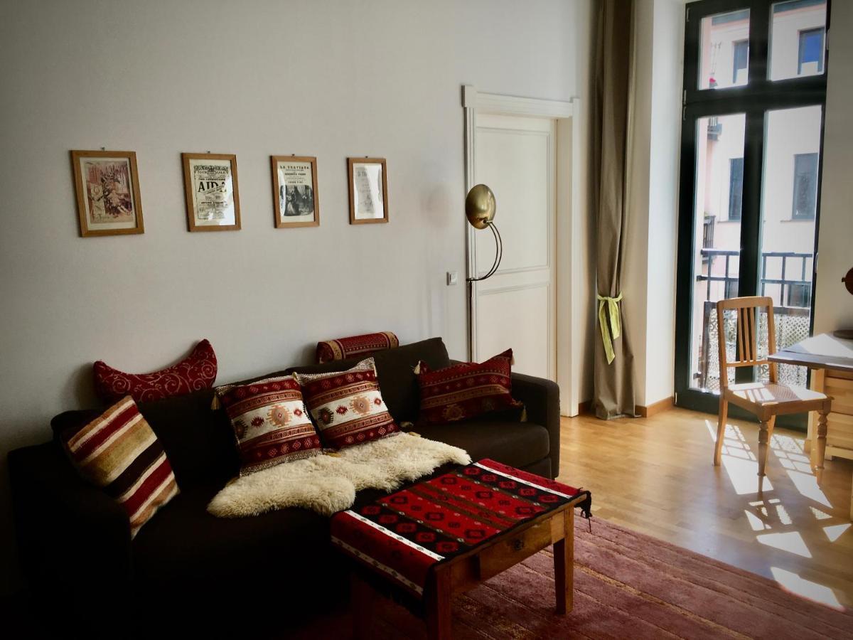 2-Zimmer-Apartment "Monbijou" Am Hackeschen Markt Berlin Exteriör bild